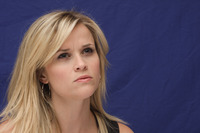Reese Witherspoon tote bag #G755375