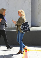 Reese Witherspoon tote bag #G1458783