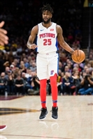 Reggie Bullock t-shirt #3379418