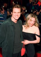 Renee Zellweger t-shirt #1341371