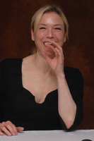 Renee Zellweger t-shirt #2228418