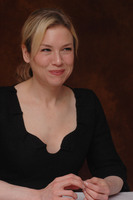 Renee Zellweger Sweatshirt #2228429