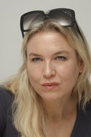 Renee Zellweger t-shirt #2251511