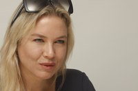 Renee Zellweger Sweatshirt #2251513