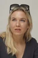 Renee Zellweger t-shirt #2251515
