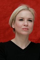 Renee Zellweger Sweatshirt #2251547