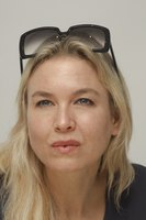Renee Zellweger t-shirt #2251556