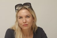Renee Zellweger t-shirt #2251574