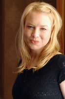 Renee Zellweger Sweatshirt #2268352