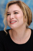 Renee Zellweger t-shirt #2385822