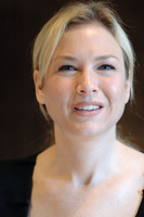 Renee Zellweger Sweatshirt #2401772