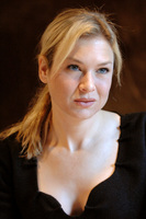 Renee Zellweger t-shirt #2401773