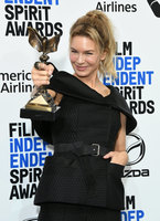 Renee Zellweger Sweatshirt #3935056