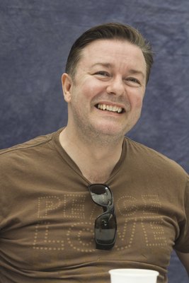 Ricky Gervais Mouse Pad 2258413