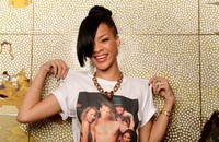 Rihanna Sweatshirt #1974159