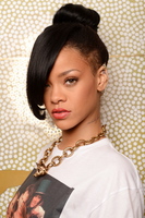 Rihanna Longsleeve T-shirt #1974162