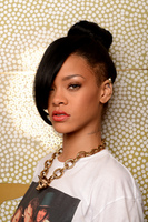 Rihanna hoodie #2002524