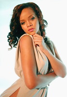 Rihanna t-shirt #2091242