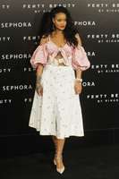 Rihanna Longsleeve T-shirt #2754238