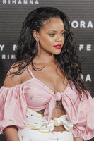 Rihanna mug #G996344