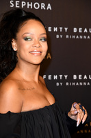 Rihanna tote bag #G996355