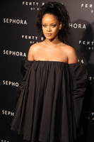Rihanna mug #G996360