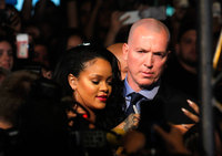 Rihanna Longsleeve T-shirt #2790703