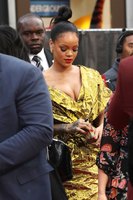 Rihanna mug #G1508936