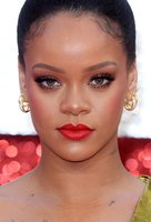 Rihanna Longsleeve T-shirt #3266947