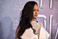 Rihanna mug #G2361718