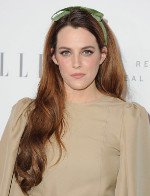 Riley Keough Mouse Pad 2812230