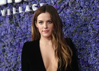 Riley Keough tote bag #G2367514
