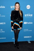 Riley Keough Longsleeve T-shirt #3807561