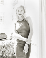 Rita Ora Longsleeve T-shirt #2127727