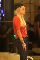 Rita Ora Longsleeve T-shirt #3207832