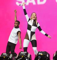Rita Ora Longsleeve T-shirt #3300062