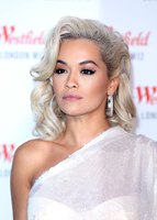 Rita Ora Longsleeve T-shirt #3806049