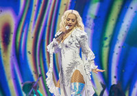 Rita Ora Sweatshirt #3865858