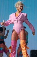 Rita Ora Longsleeve T-shirt #3865869