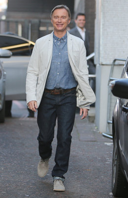 Robert Carlyle posters
