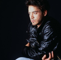 Robert Downey Jr Longsleeve T-shirt #2207975