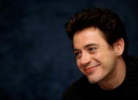 Robert Downey Jr Longsleeve T-shirt #2242313
