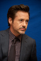 Robert Downey Jr Longsleeve T-shirt #2249532