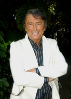 Robert Evans Tank Top #2269469