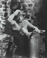 Robert Mitchum mug #G929504