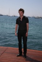 Robert Pattinson Longsleeve T-shirt #1525219