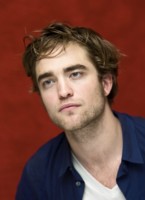 Robert Pattinson Longsleeve T-shirt #1525229