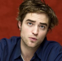 Robert Pattinson Longsleeve T-shirt #1525238