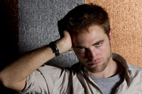 Robert Pattinson Longsleeve T-shirt #2187330