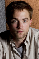 Robert Pattinson Longsleeve T-shirt #2187332